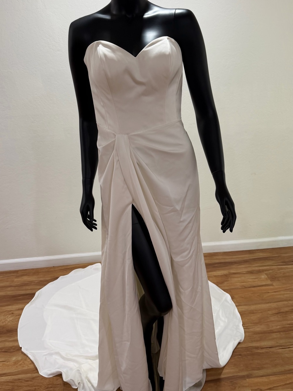 Justin Alexander Signature 99171 Wedding Dress NWT Size 12 Ivory